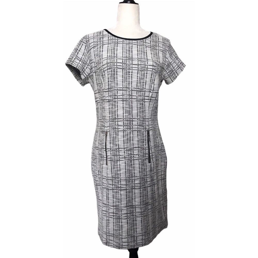 Sharangano black & white plaid dress Size 4